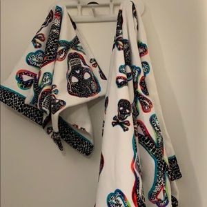 Betsey Johnson towels